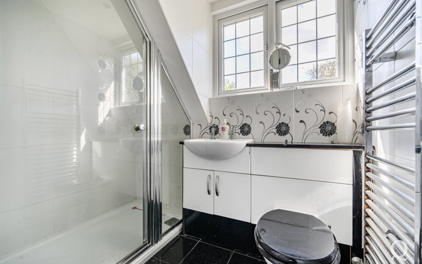 Brownings Orchard, Rodmersham, Sittingbourne, Kent, ME9, 10836, image-19 - Quealy & Co