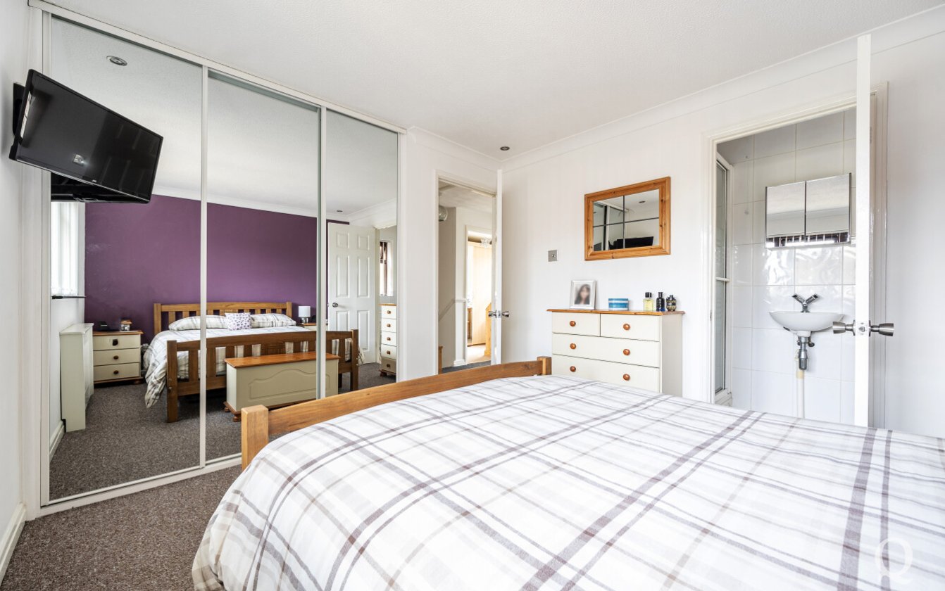 Clerke Drive, Kemsley, Sittingbourne, Kent, ME10, 11013, image-11 - Quealy & Co