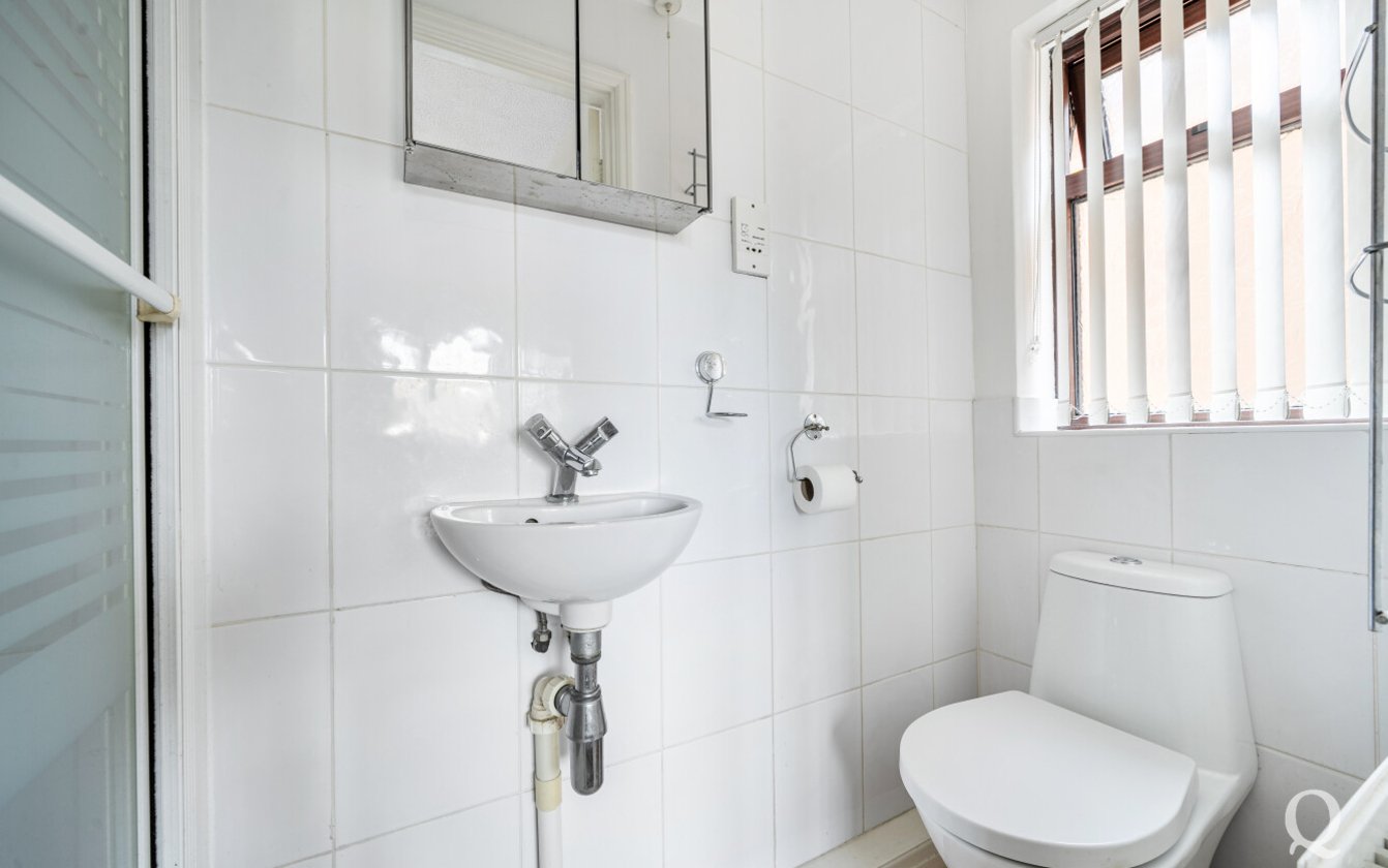 Clerke Drive, Kemsley, Sittingbourne, Kent, ME10, 11013, image-12 - Quealy & Co