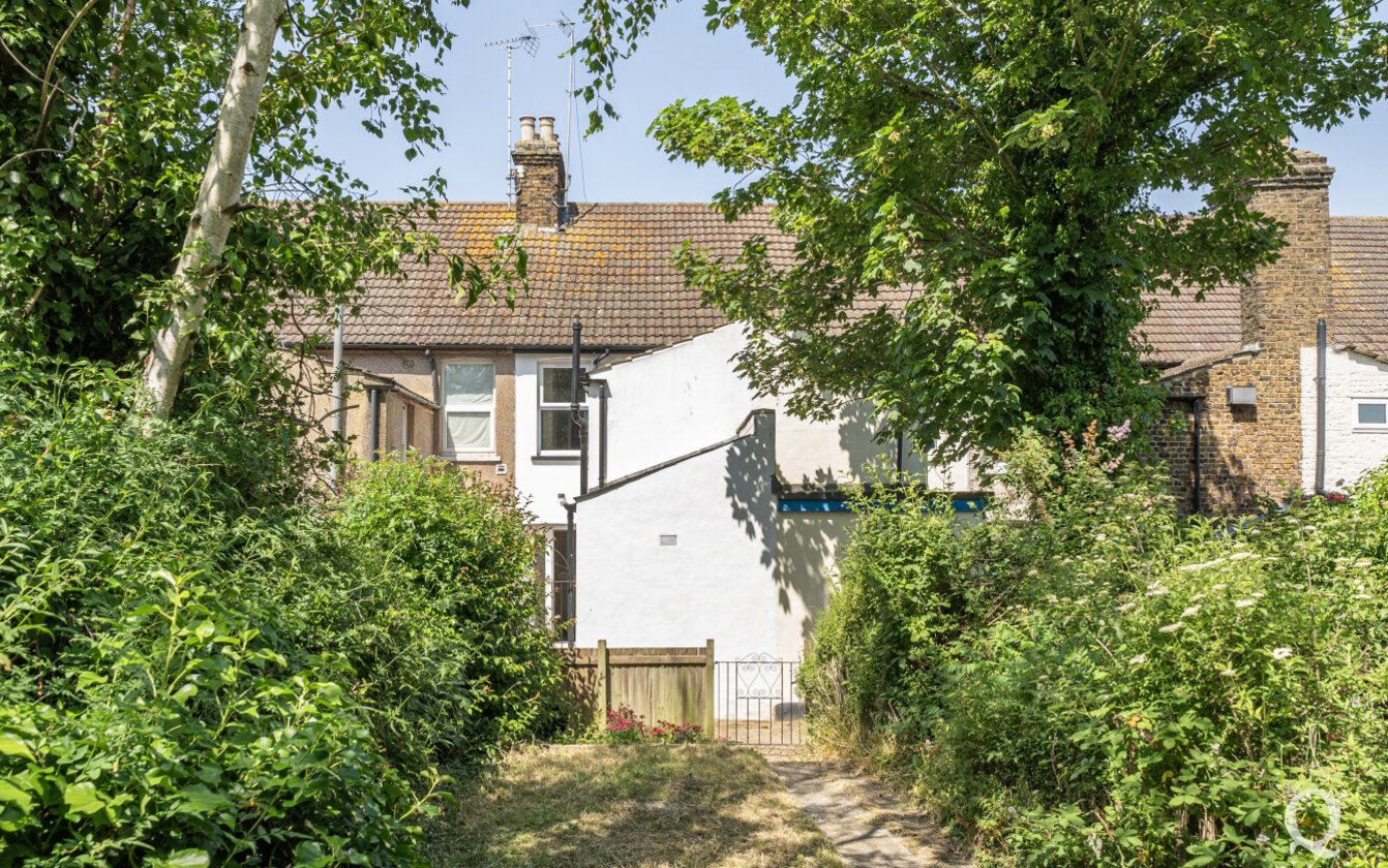 Station Road, Rainham, Gillingham, Kent, ME8, 11016, image-16 - Quealy & Co