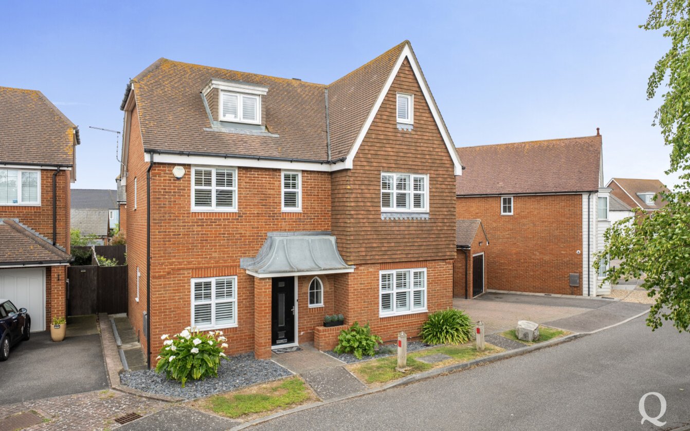 Cormorant Road, Iwade, Sittingbourne, Kent, ME9, 11025, image-1 - Quealy & Co