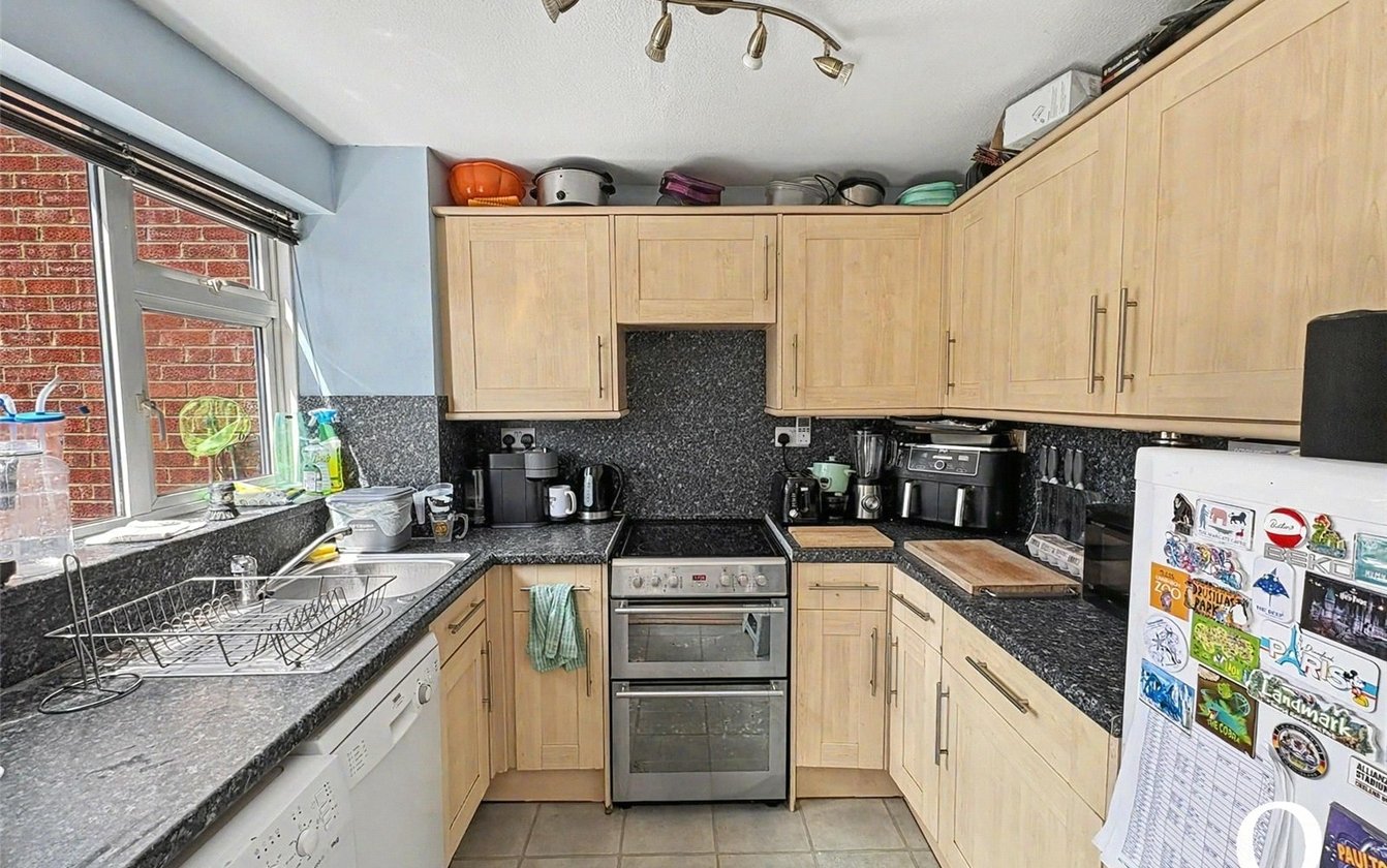 Heather Close, Sittingbourne, Kent, ME10, 11191, image-2 - Quealy & Co