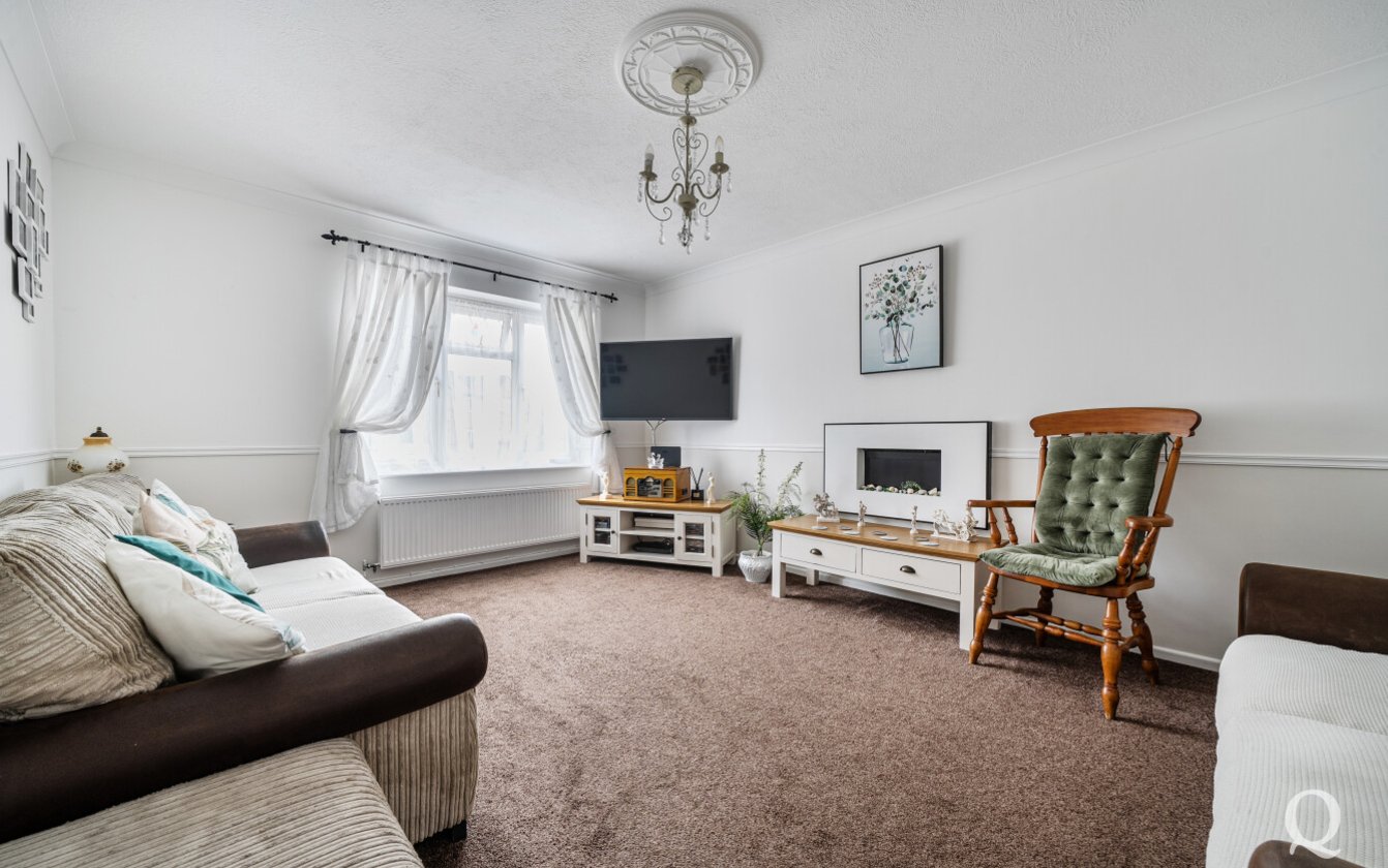Pavilion Drive, Kemsley, Sittingbourne, Kent, ME10, 11215, image-1 - Quealy & Co