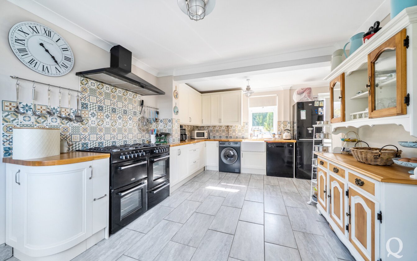 Grovehurst Avenue, Kemsley, Sittingbourne, Kent, ME10, 11226, image-4 - Quealy & Co