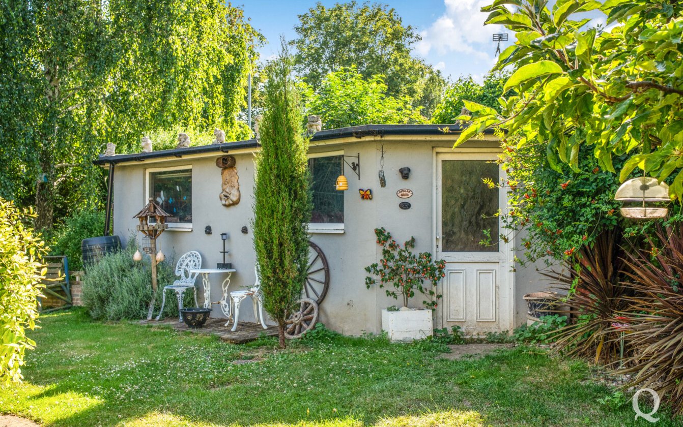 Grovehurst Avenue, Kemsley, Sittingbourne, Kent, ME10, 11226, image-18 - Quealy & Co