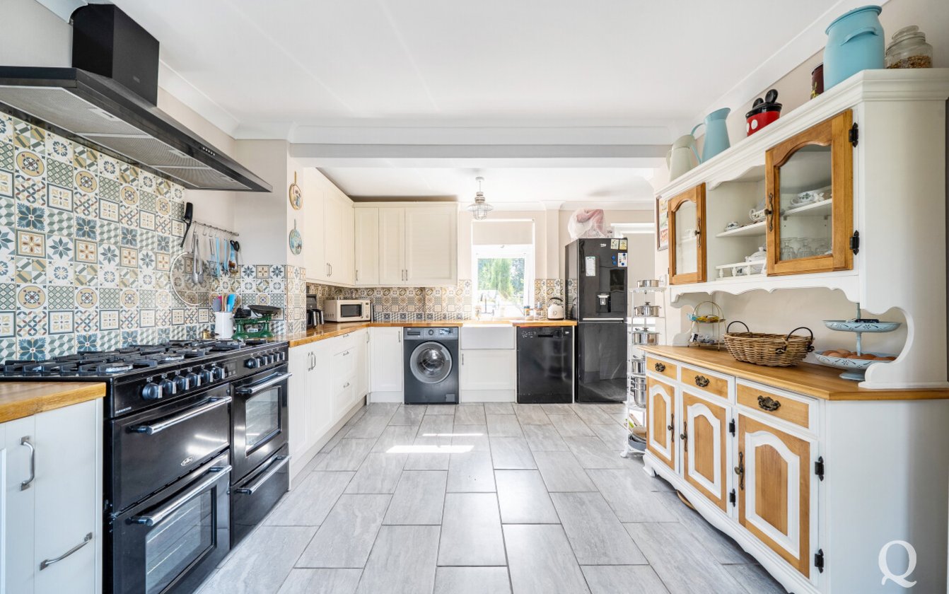 Grovehurst Avenue, Kemsley, Sittingbourne, Kent, ME10, 11226, image-14 - Quealy & Co