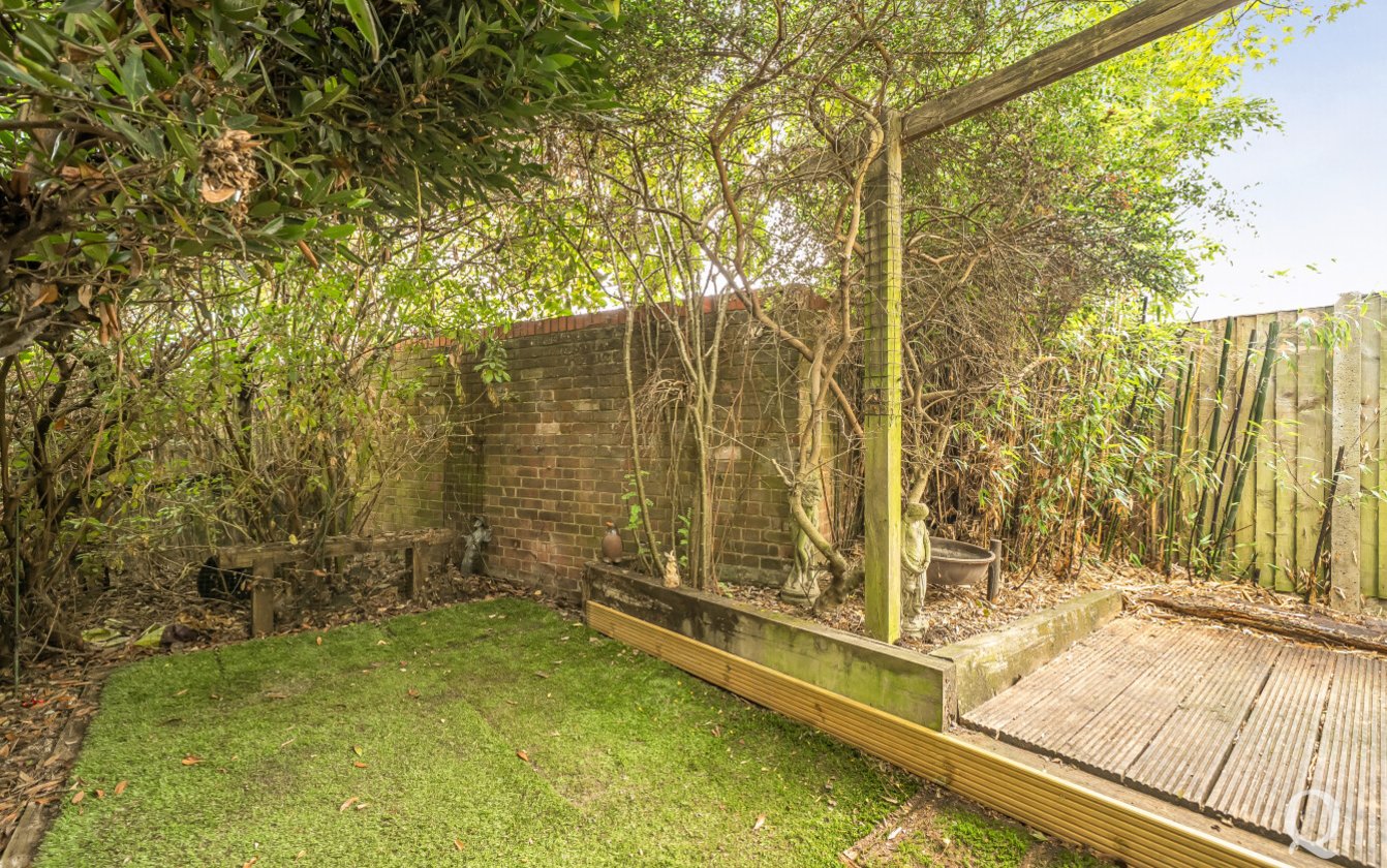 Clerke Drive, Kemsley, Sittingbourne, Kent, ME10, 11321, image-3 - Quealy & Co