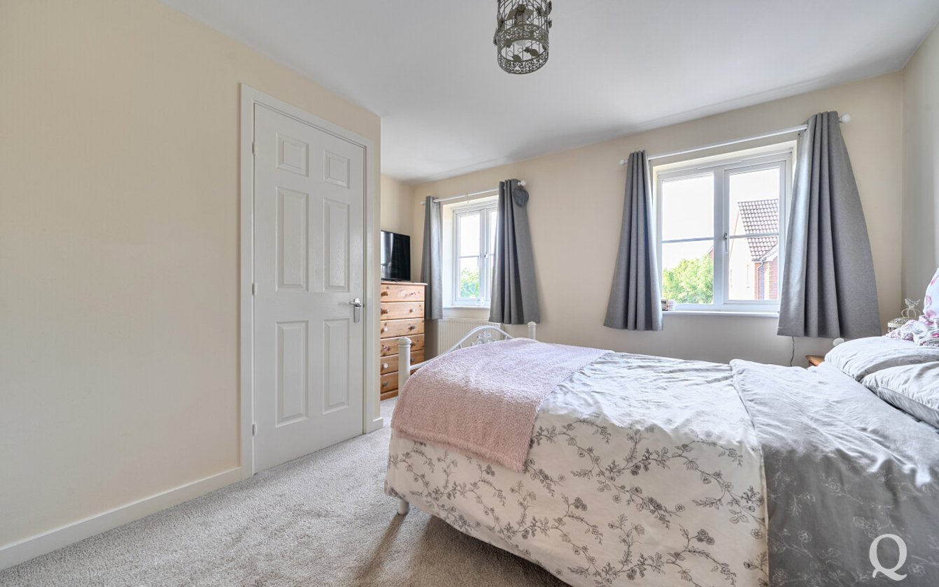 Samuel Drive, Kemsley, Sittingbourne, Kent, ME10, 11337, image-11 - Quealy & Co