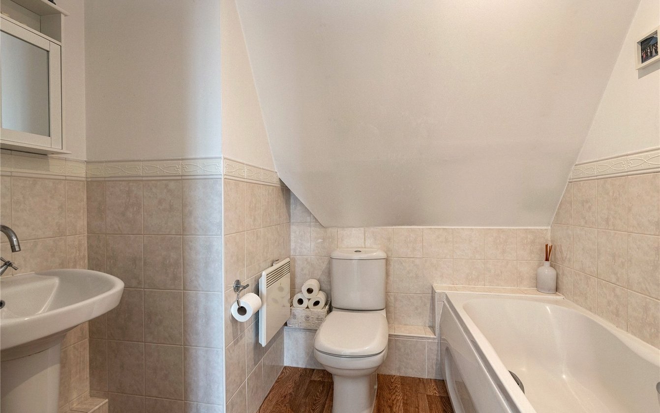 Mallard Crescent, Iwade, Sittingbourne, Kent, ME9, 11428, image-7 - Quealy & Co