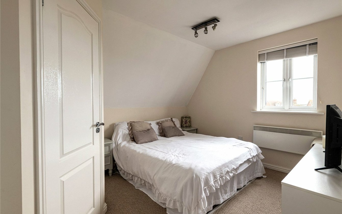 Mallard Crescent, Iwade, Sittingbourne, Kent, ME9, 11428, image-3 - Quealy & Co