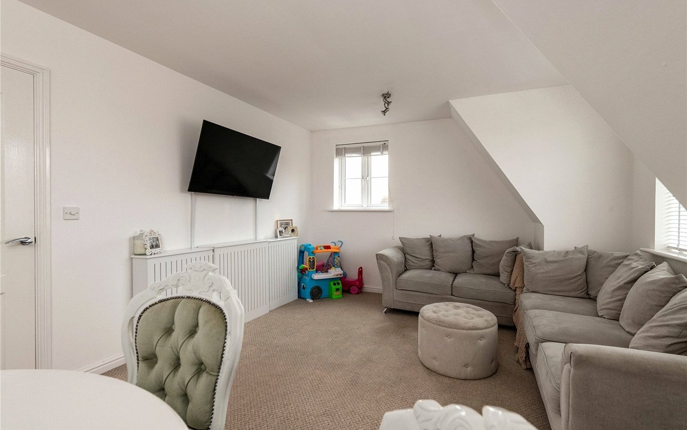 Mallard Crescent, Iwade, Sittingbourne, Kent, ME9, 11428, image-2 - Quealy & Co