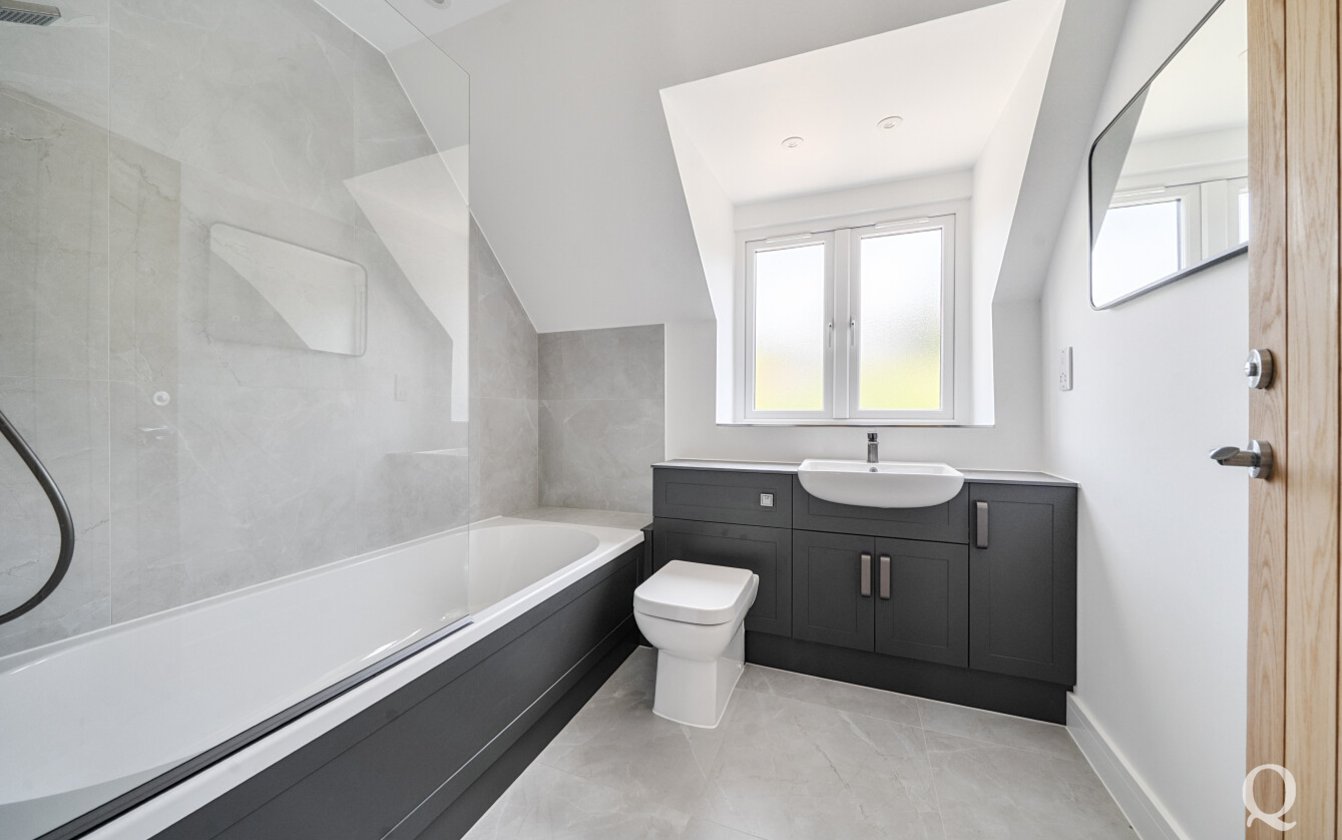 Clovelly Drive, Minster on Sea, Sheerness, Kent, ME12, 11441, image-21 - Quealy & Co