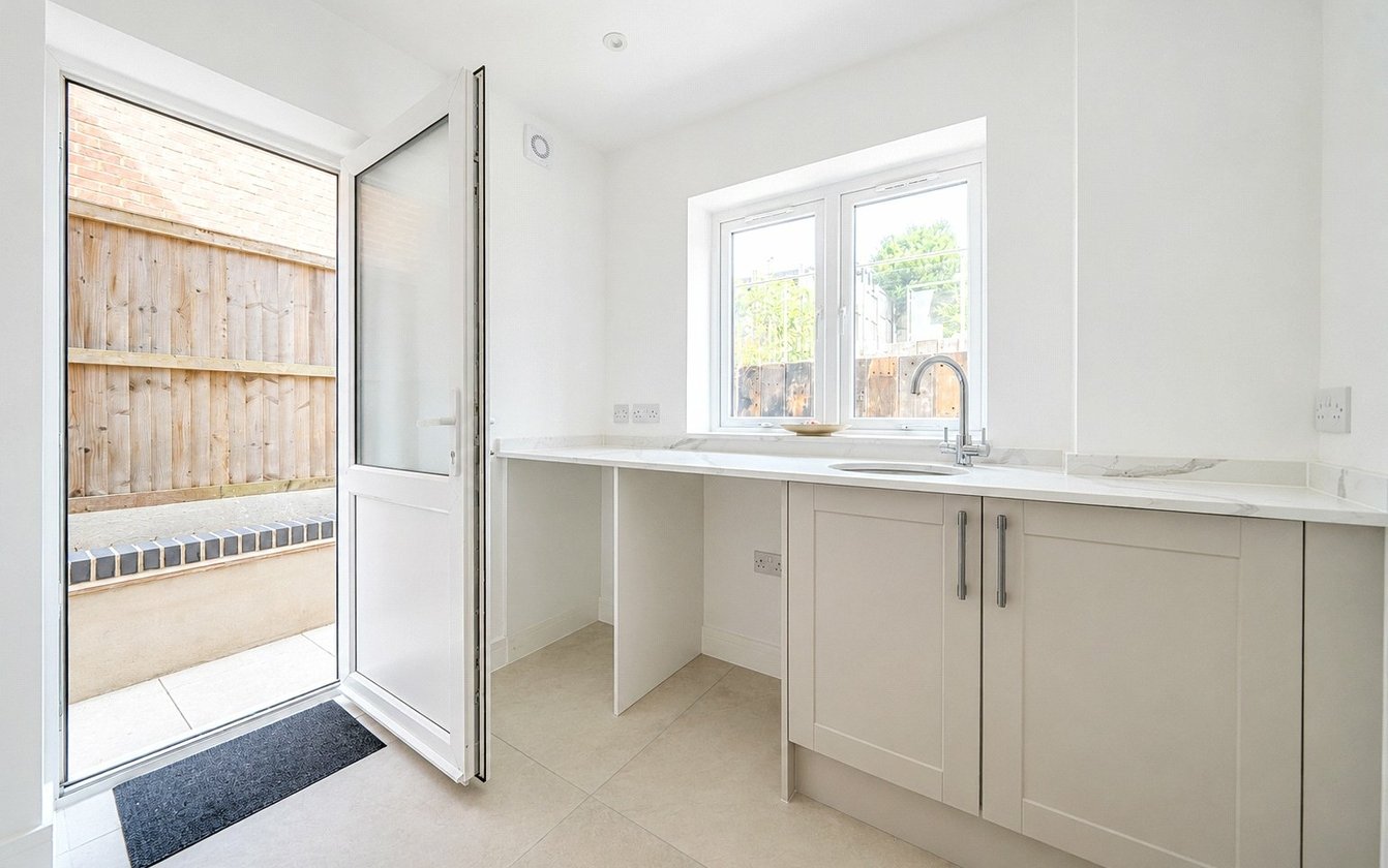 Clovelly Drive, Minster on Sea, Sheerness, Kent, ME12, 11441, image-10 - Quealy & Co