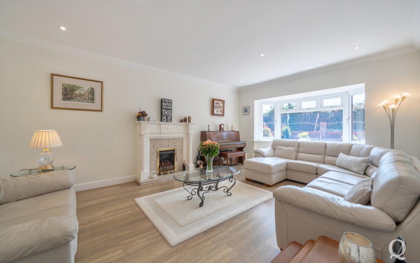 Horsham Lane, Rainham, Gillingham, Kent, ME8, 11453, image-2 - Quealy & Co