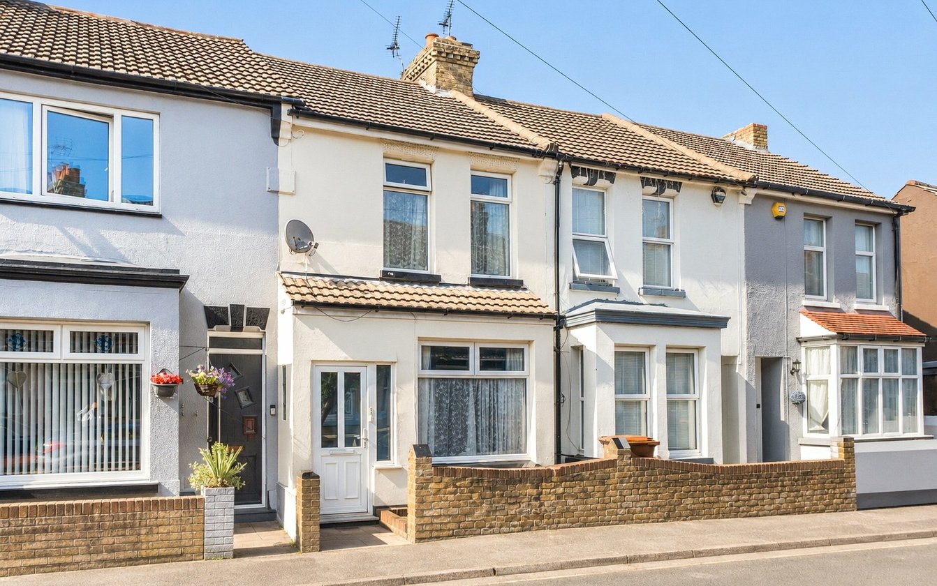 Junction Road, Gillingham, Kent, ME7, 11456, image-1 - Quealy & Co