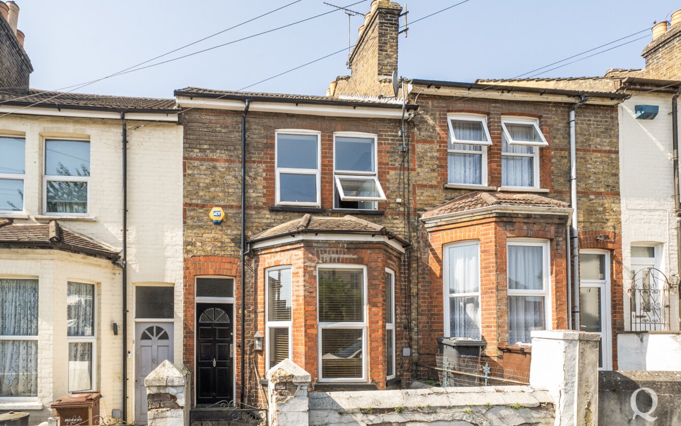 Lumsden Terrace, Chatham, Kent, ME4, 11462, image-1 - Quealy & Co