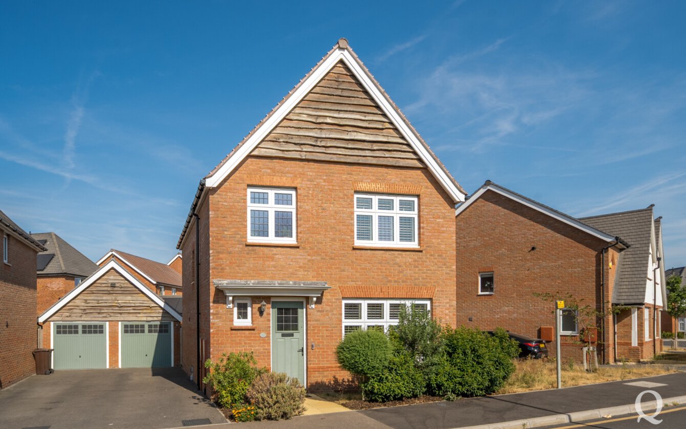 Tylden Gardens, Sittingbourne, Kent, ME10, 11463, image-1 - Quealy & Co