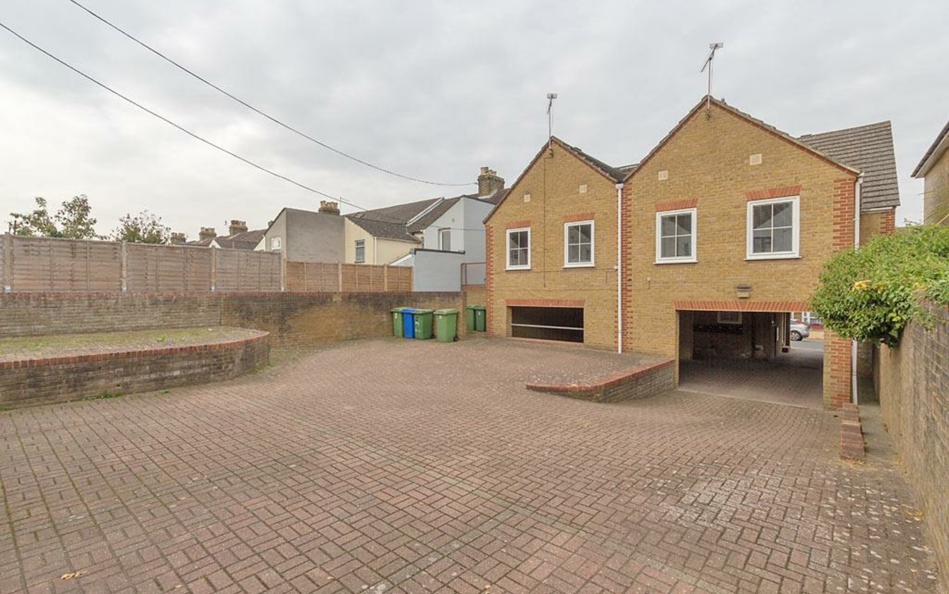 Ufton Lane, Sittingbourne, Kent, ME10, 1724, image-11 - Quealy & Co
