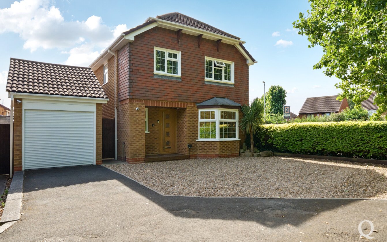 Cheyne Close, Kemsley, Sittingbourne, Kent, ME10, 17418, image-1 - Quealy & Co