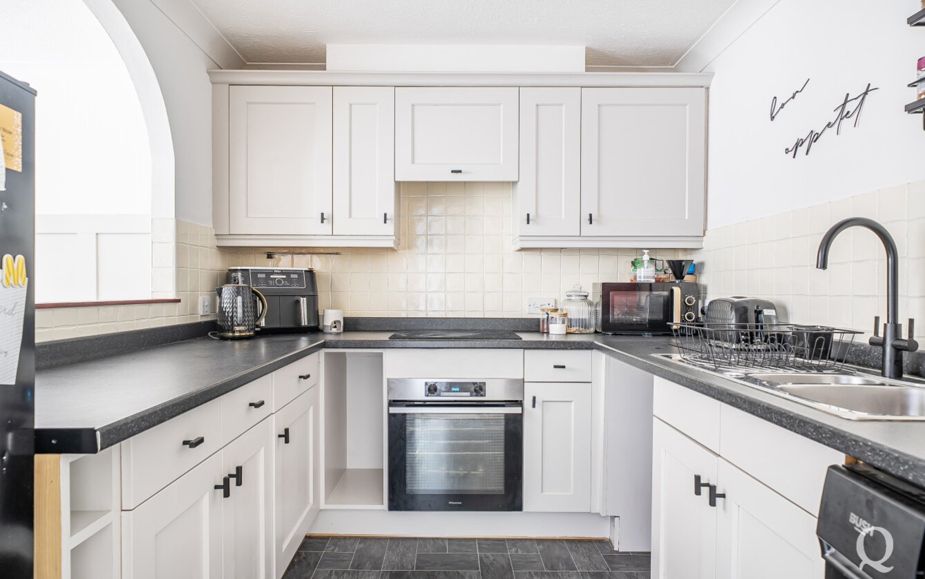 Mansfield Drive, Iwade, Sittingbourne, Kent, ME9, 17537, image-11 - Quealy & Co