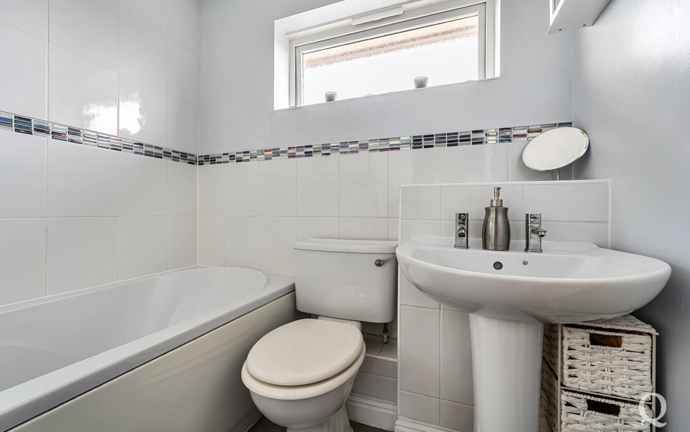 Moonfleet Close, Kemsley, Sittingbourne, Kent, ME10, 17688, image-7 - Quealy & Co