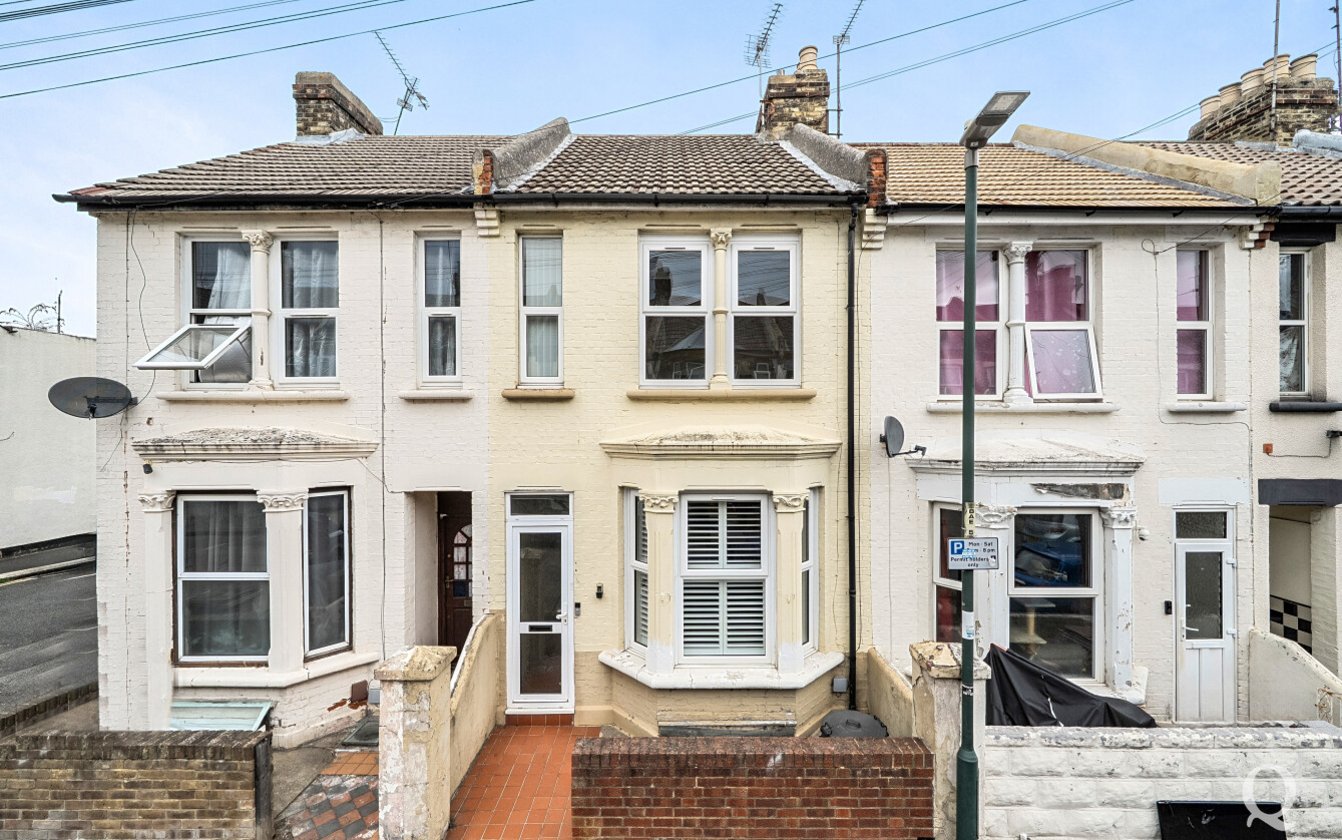 Balmoral Road, Gillingham, Kent, ME7, 17718, image-1 - Quealy & Co