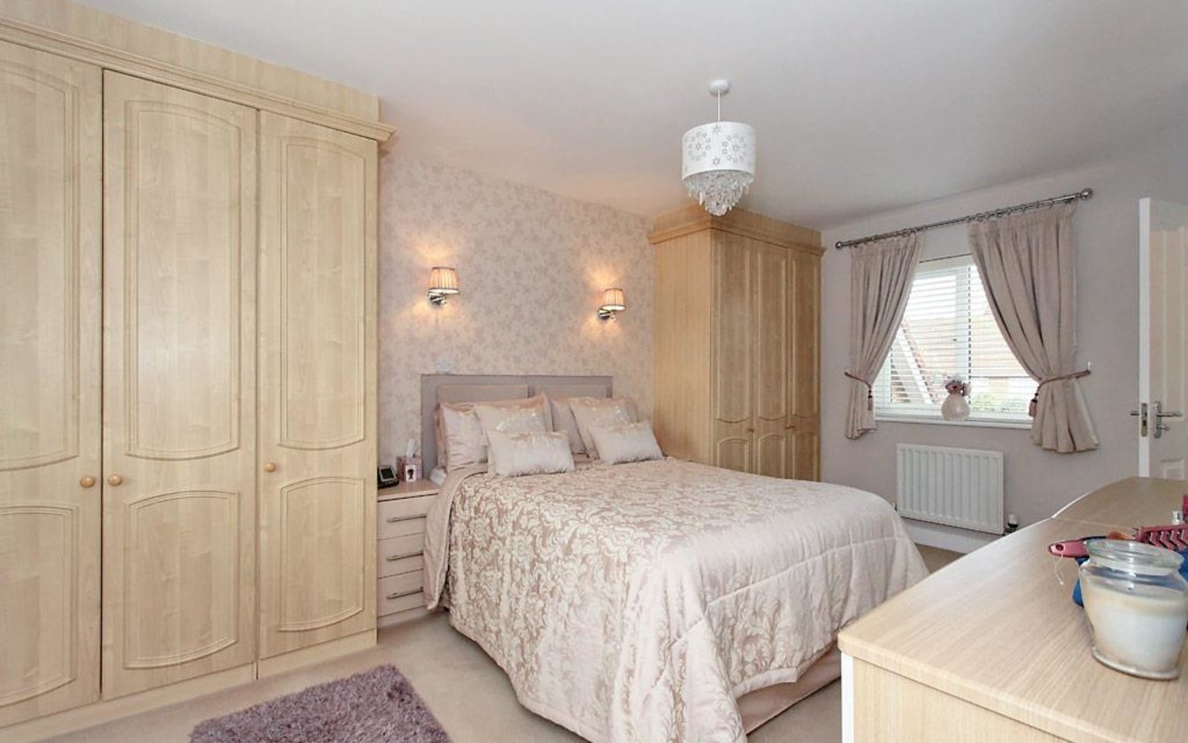 Emerald Crescent, Sittingbourne, ME10, 2200, image-12 - Quealy & Co