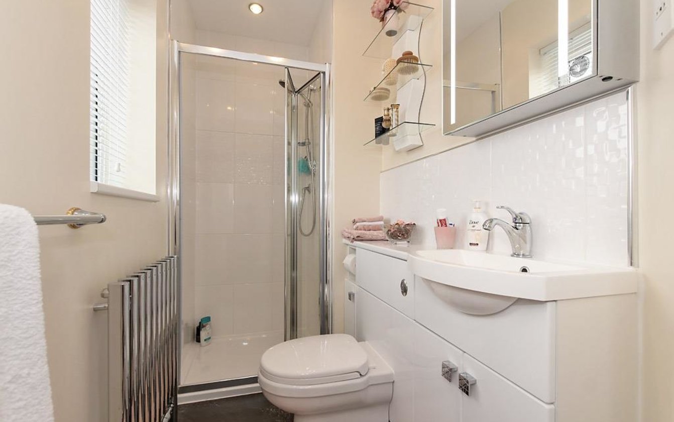 Emerald Crescent, Sittingbourne, ME10, 2200, image-20 - Quealy & Co
