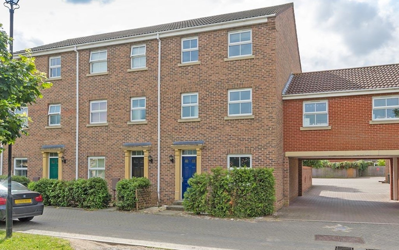 Moonstone Square, Sittingbourne, ME10, 2341, image-1 - Quealy & Co