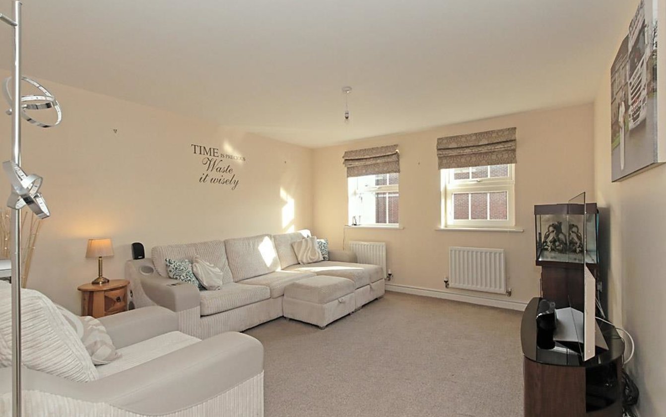 Easton Drive, Sittingbourne, ME10, 2441, image-5 - Quealy & Co