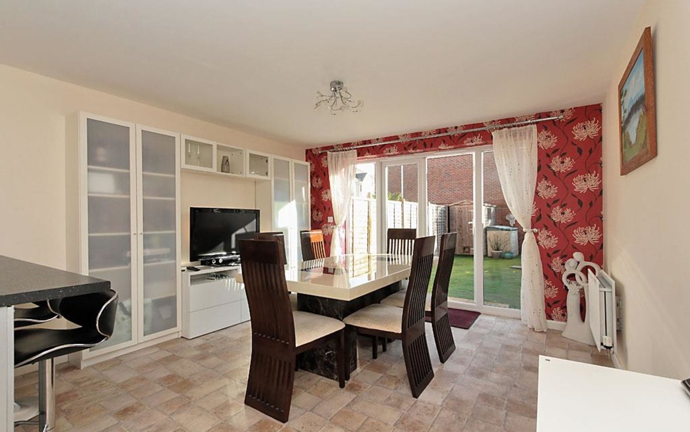 Easton Drive, Sittingbourne, ME10, 2441, image-4 - Quealy & Co