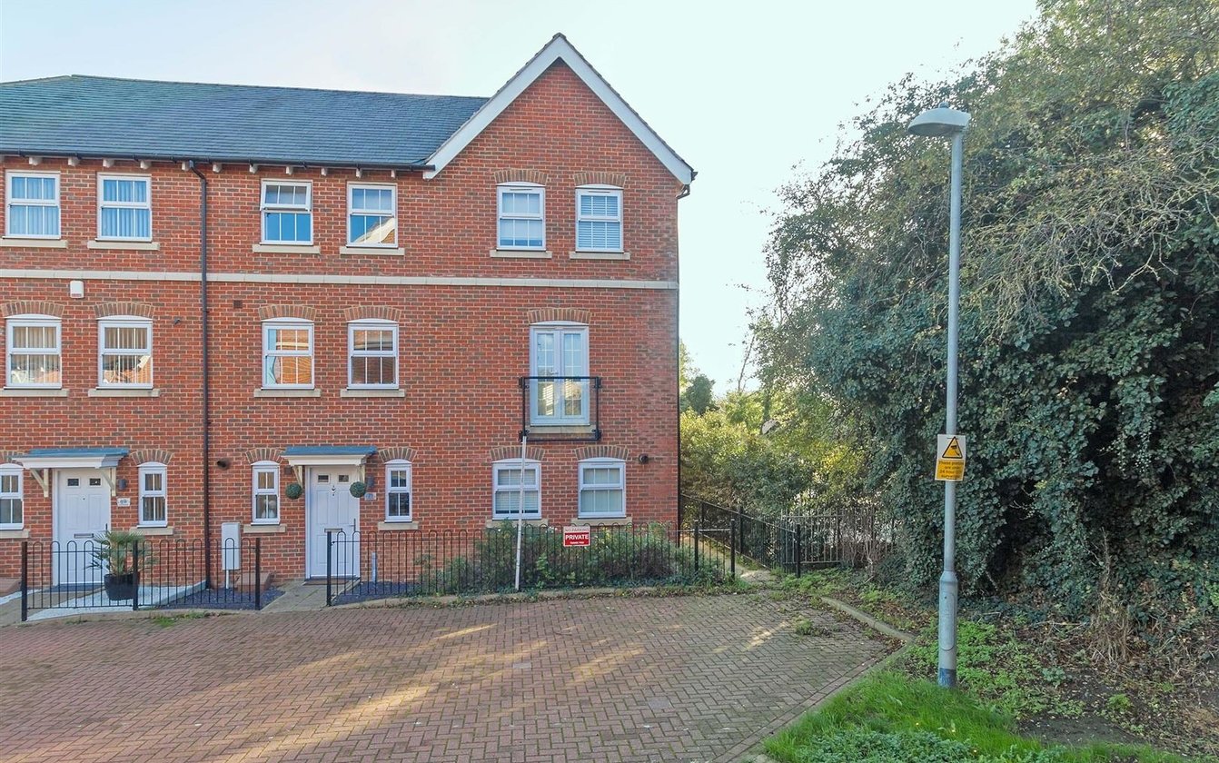 Easton Drive, Sittingbourne, ME10, 2441, image-19 - Quealy & Co