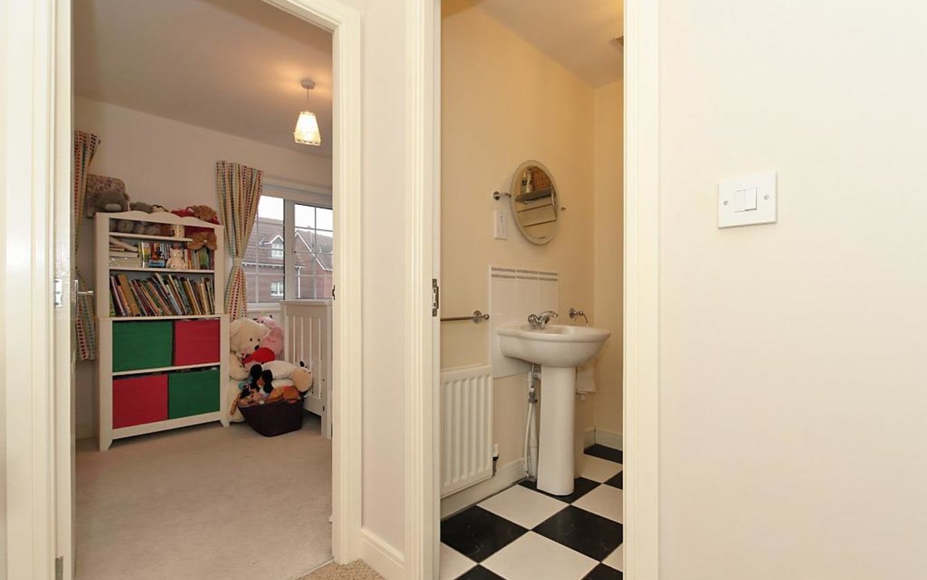 Emerald Crescent, Sittingbourne, ME10, 2987, image-13 - Quealy & Co