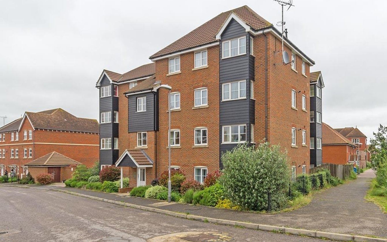 Eveas Drive, Sittingbourne, ME10, 3219, image-1 - Quealy & Co
