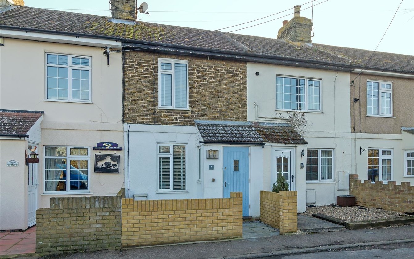 Breach Lane, Lower Halstow, Sittingbourne, Kent, ME9, 3408, image-1 - Quealy & Co