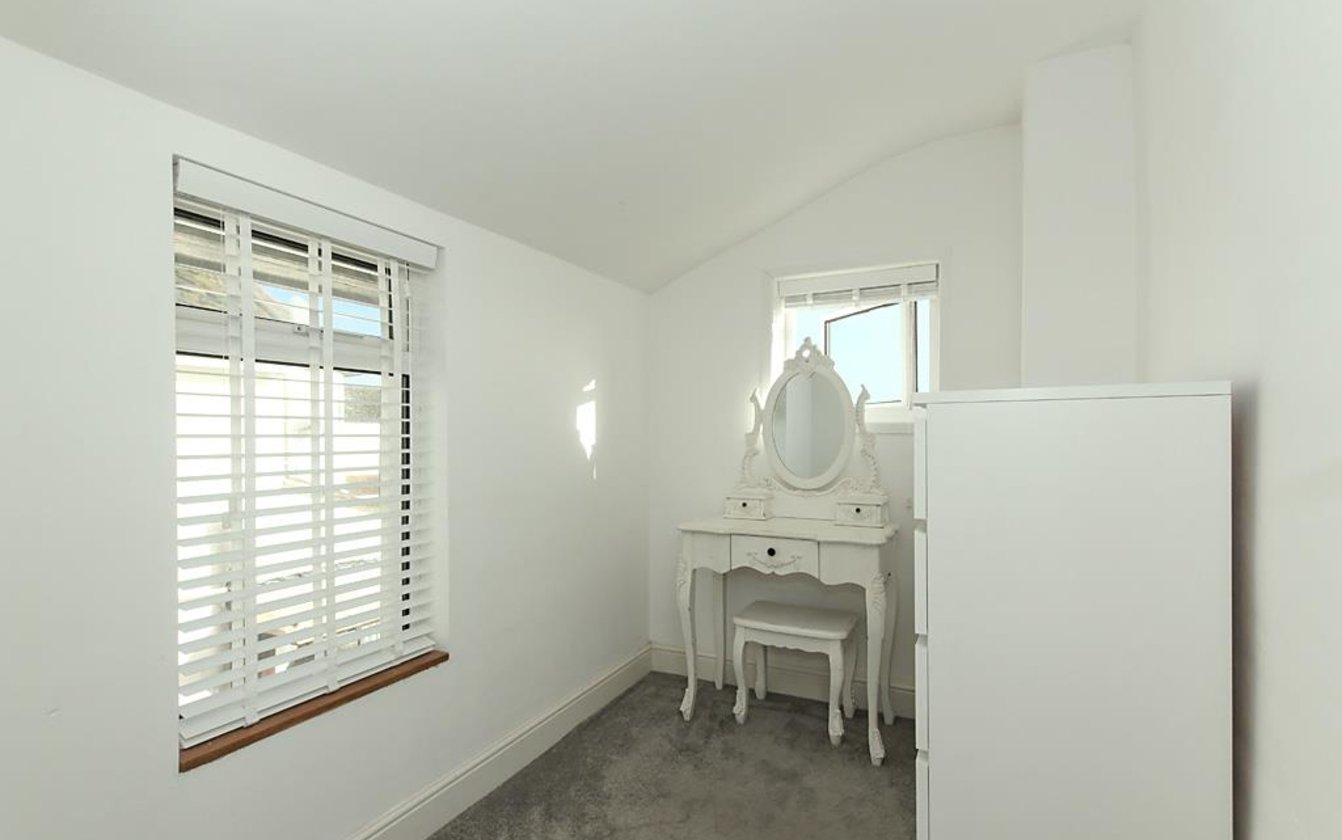 Breach Lane, Lower Halstow, Sittingbourne, Kent, ME9, 3408, image-9 - Quealy & Co