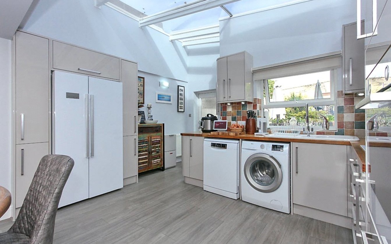 Gaze Hill Avenue, Sittingbourne, Kent, ME10, 3502, image-20 - Quealy & Co