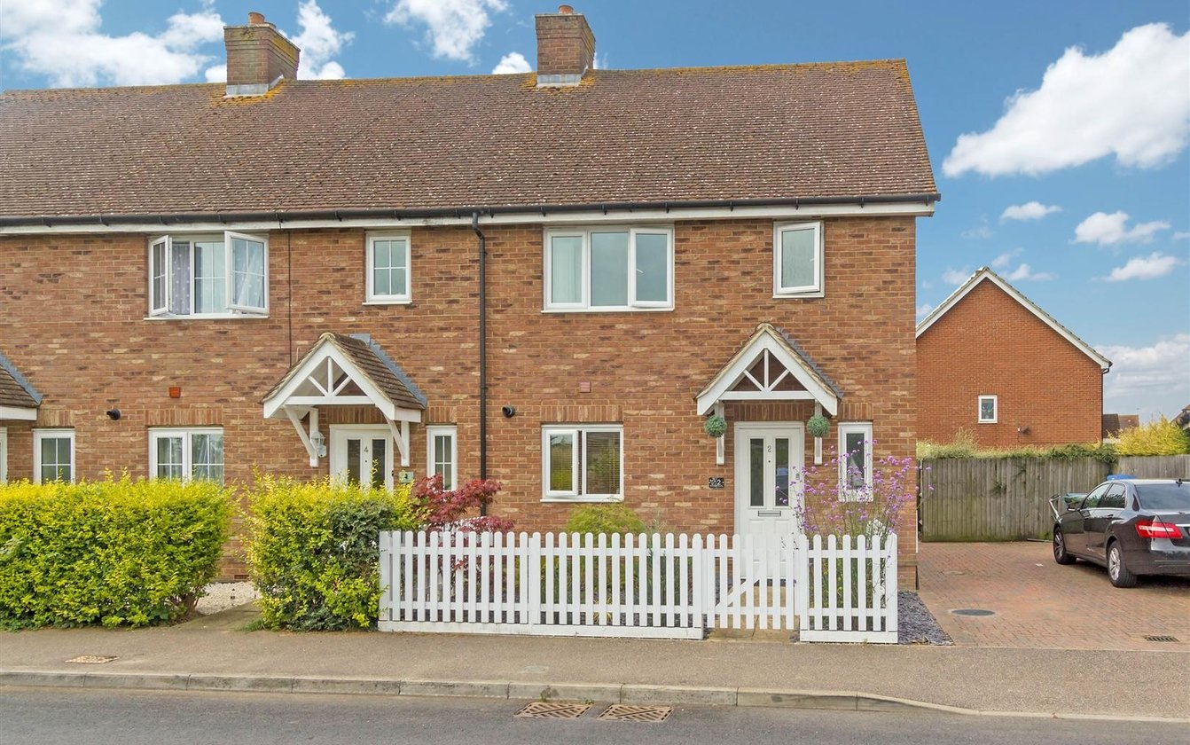 Great Easthall Way, Sittingbourne, ME10, 3564, image-1 - Quealy & Co