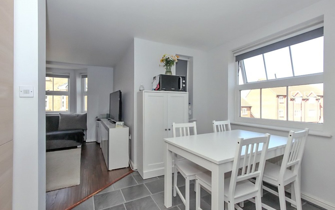 Martin Court, Kemsley, Sittingbourne, ME10, 3624, image-10 - Quealy & Co