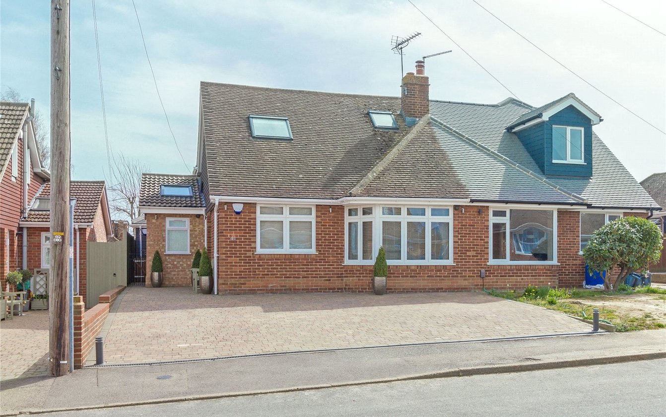 4 Bedroom house for sale in Sterling Road, Sittingbourne, ME10 Quealy