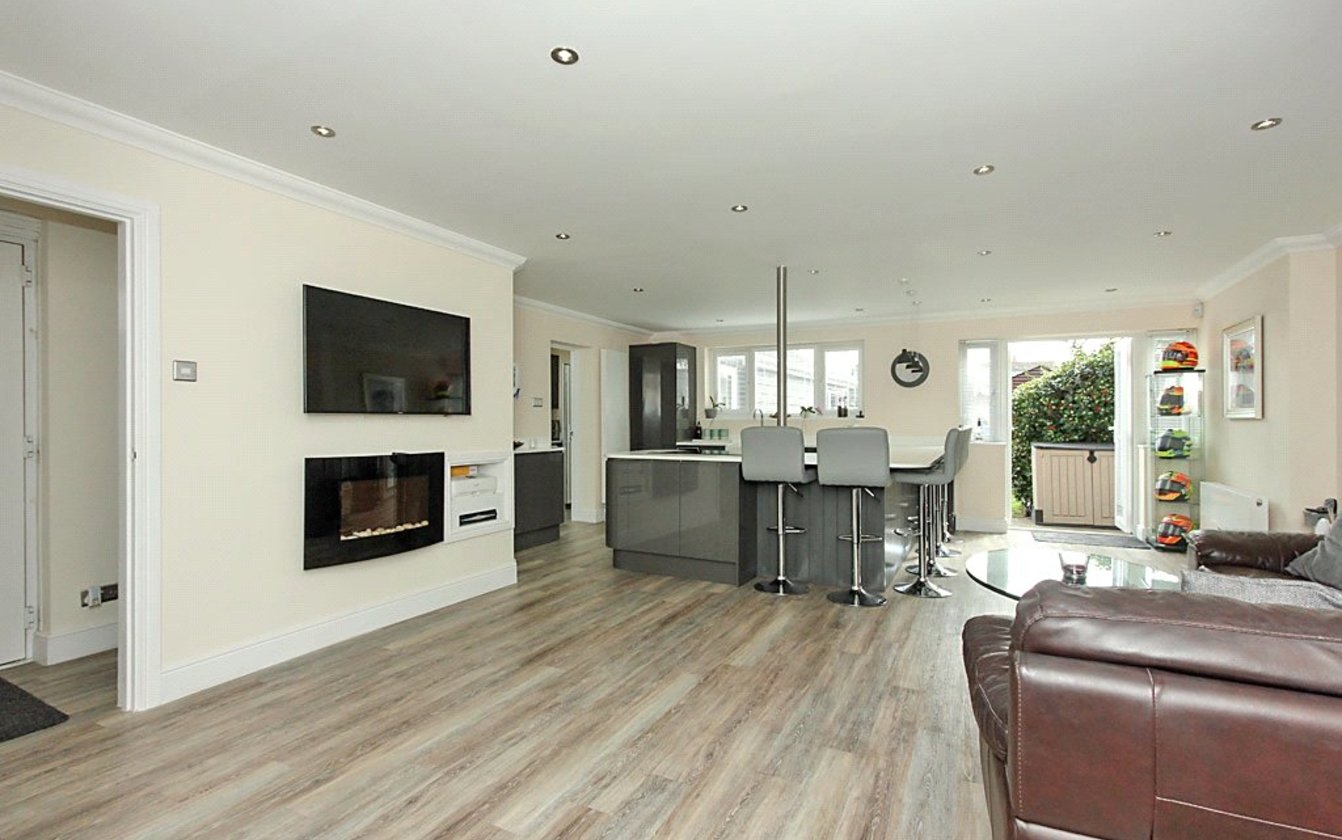 4 Bedroom house for sale in Sterling Road, Sittingbourne, ME10 Quealy