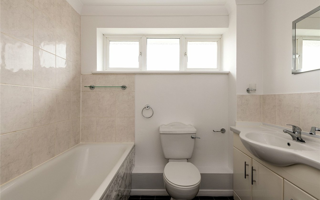 Heather Close, Sittingbourne, Kent, ME10, 3728, image-11 - Quealy & Co