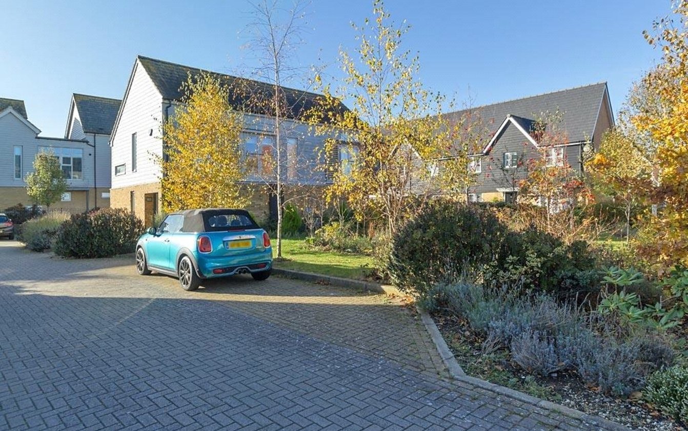 Bluebell Drive, Sittingbourne, Kent, ME10, 3785, image-17 - Quealy & Co