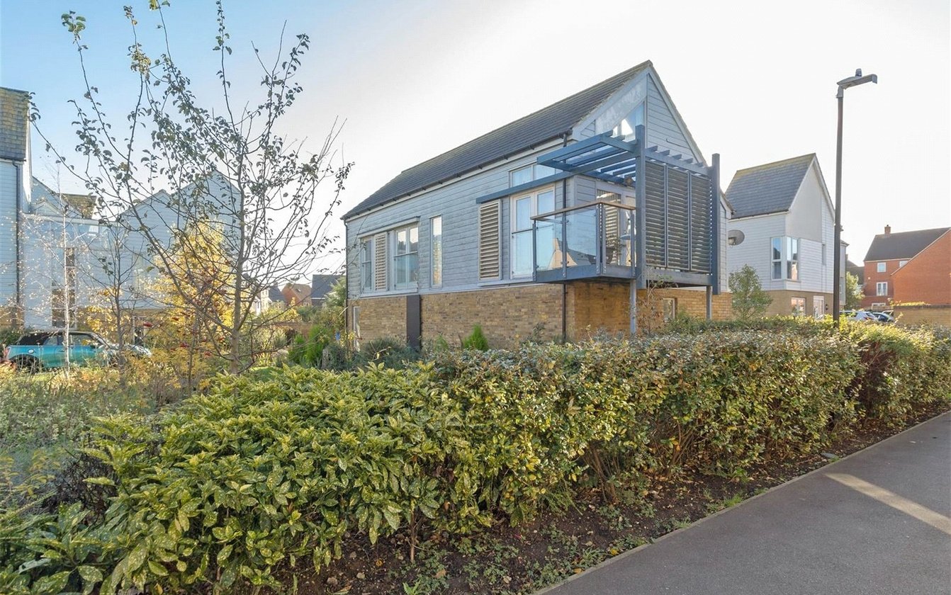Bluebell Drive, Sittingbourne, Kent, ME10, 3785, image-1 - Quealy & Co