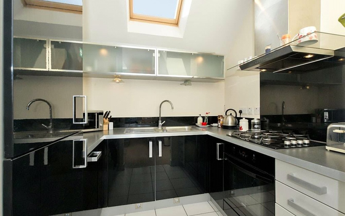 Bluebell Drive, Sittingbourne, Kent, ME10, 3785, image-2 - Quealy & Co