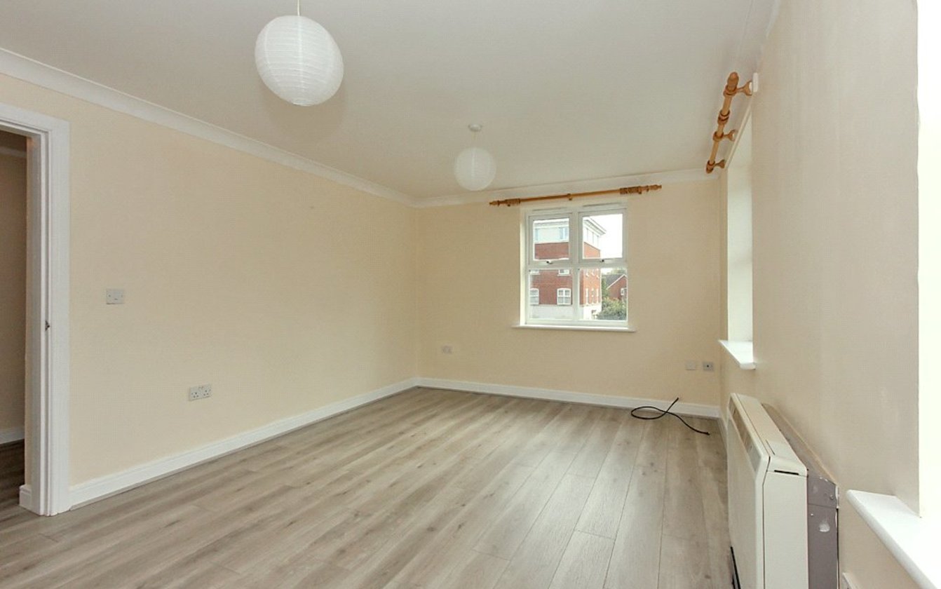Emerald Crescent, SITTINGBOURNE, Kent, ME10, 3827, image-2 - Quealy & Co