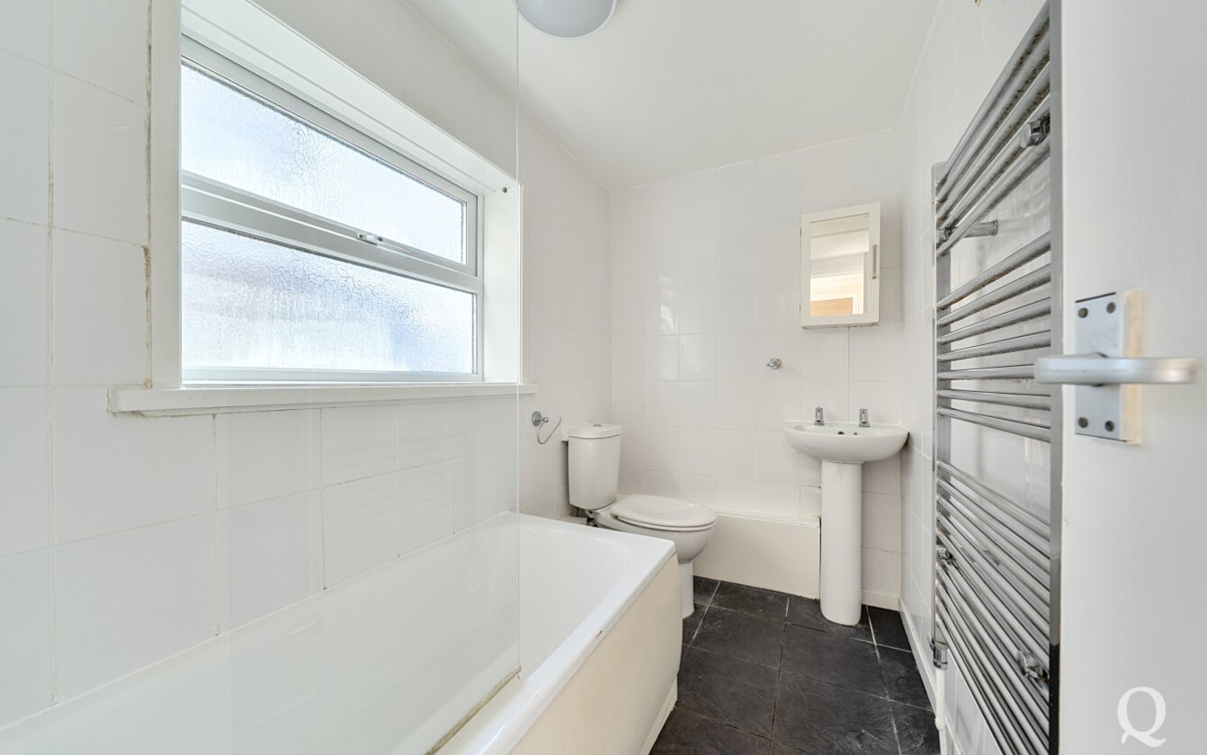Borden Lane, Sittingbourne, Kent, ME10, 3838, image-4 - Quealy & Co
