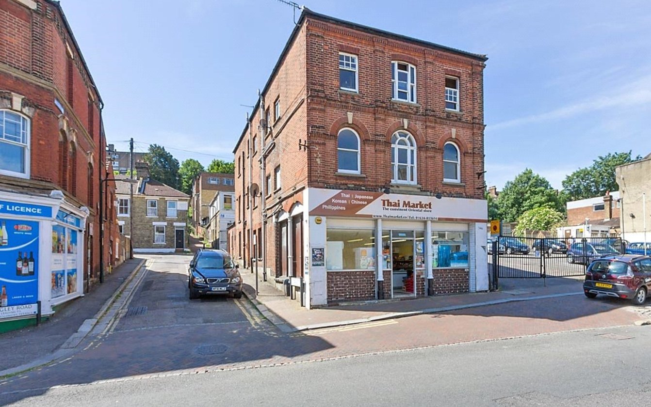 High Street, Rochester, Kent, ME1, 3851, image-1 - Quealy & Co