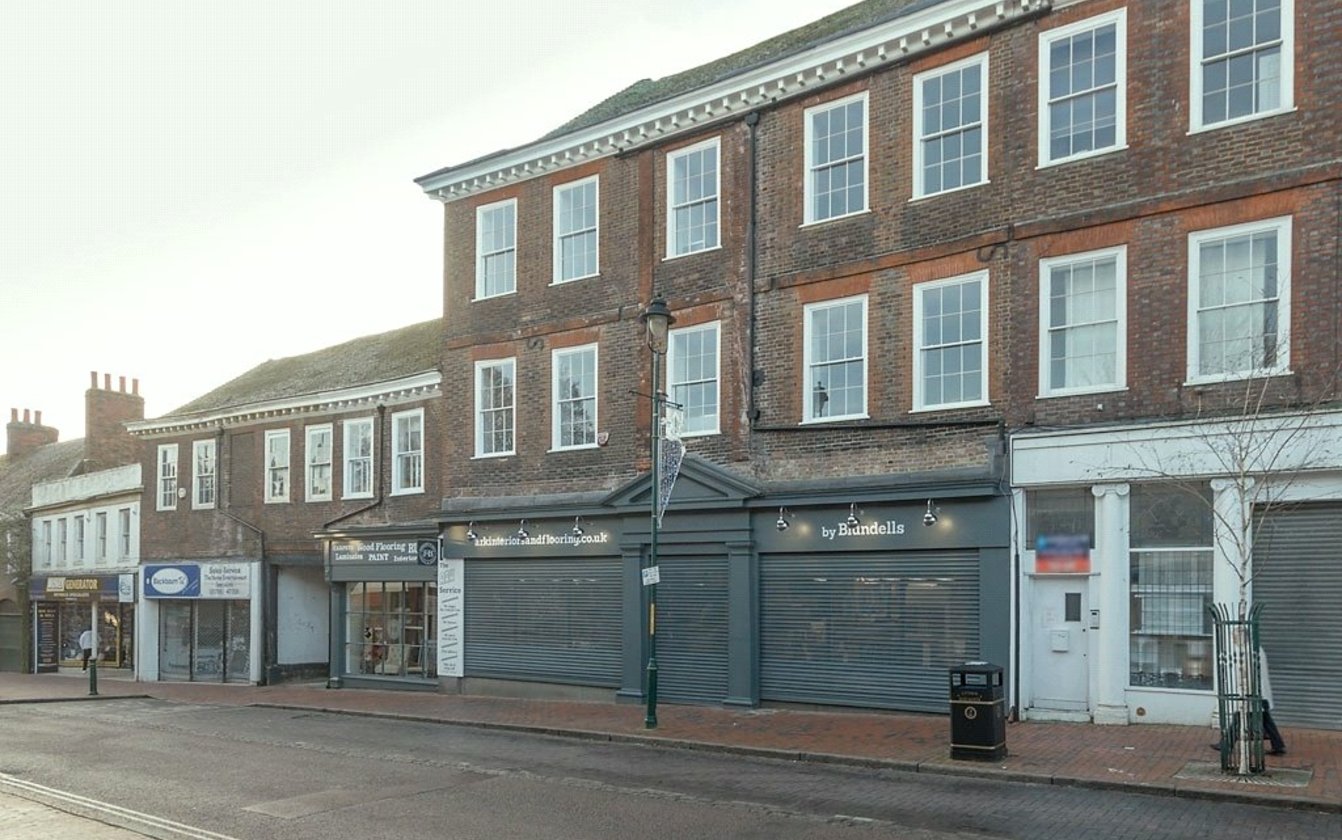 Flat B 35 37 High Street, Sittingbourne, Kent, ME10, 3910, image-10 - Quealy & Co
