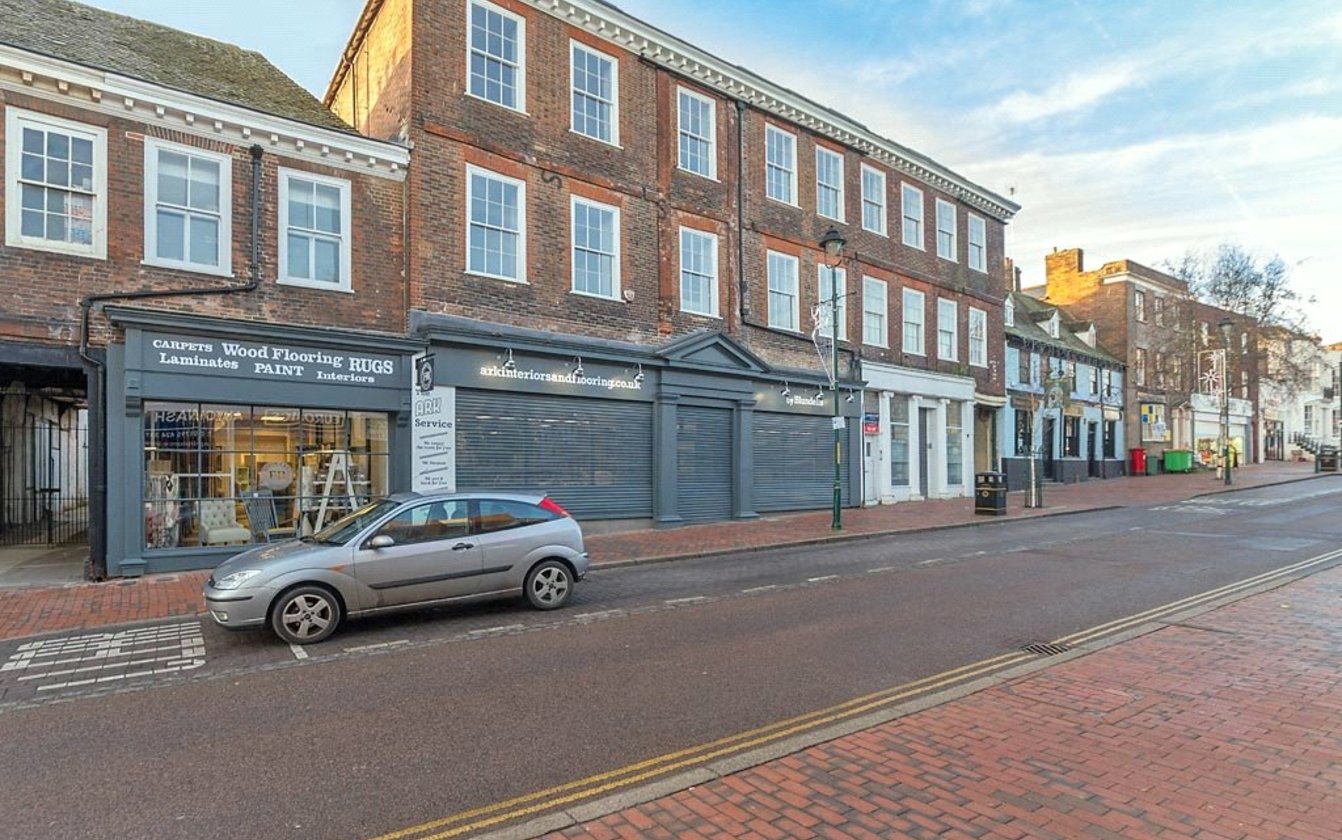 Flat B 35 37 High Street, Sittingbourne, Kent, ME10, 3910, image-1 - Quealy & Co